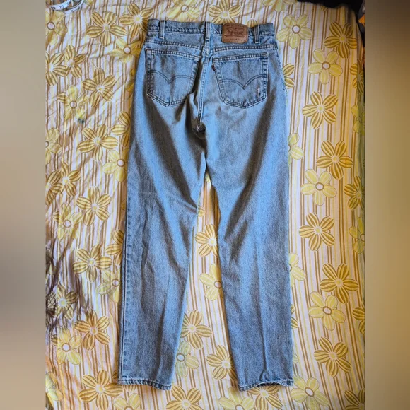 Levi's Light Blue High Rise Jeans - Picture 2 of 7